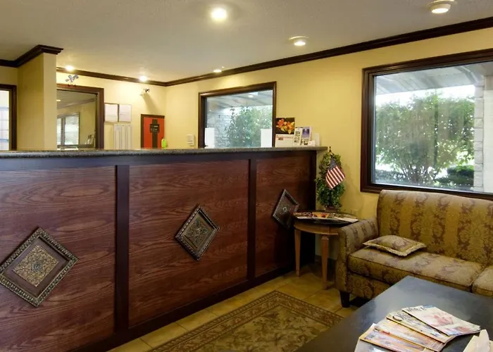 Americas Best Value Inn - Columbus / North Motel 2*