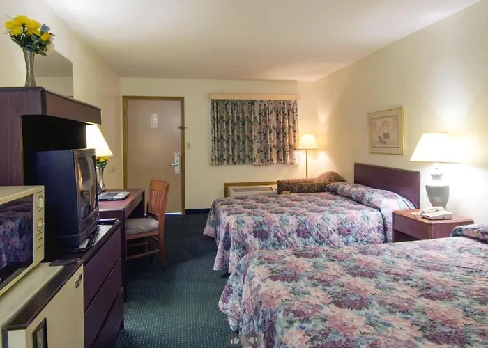 Americas Best Value Inn - Columbus / North Motel 2*